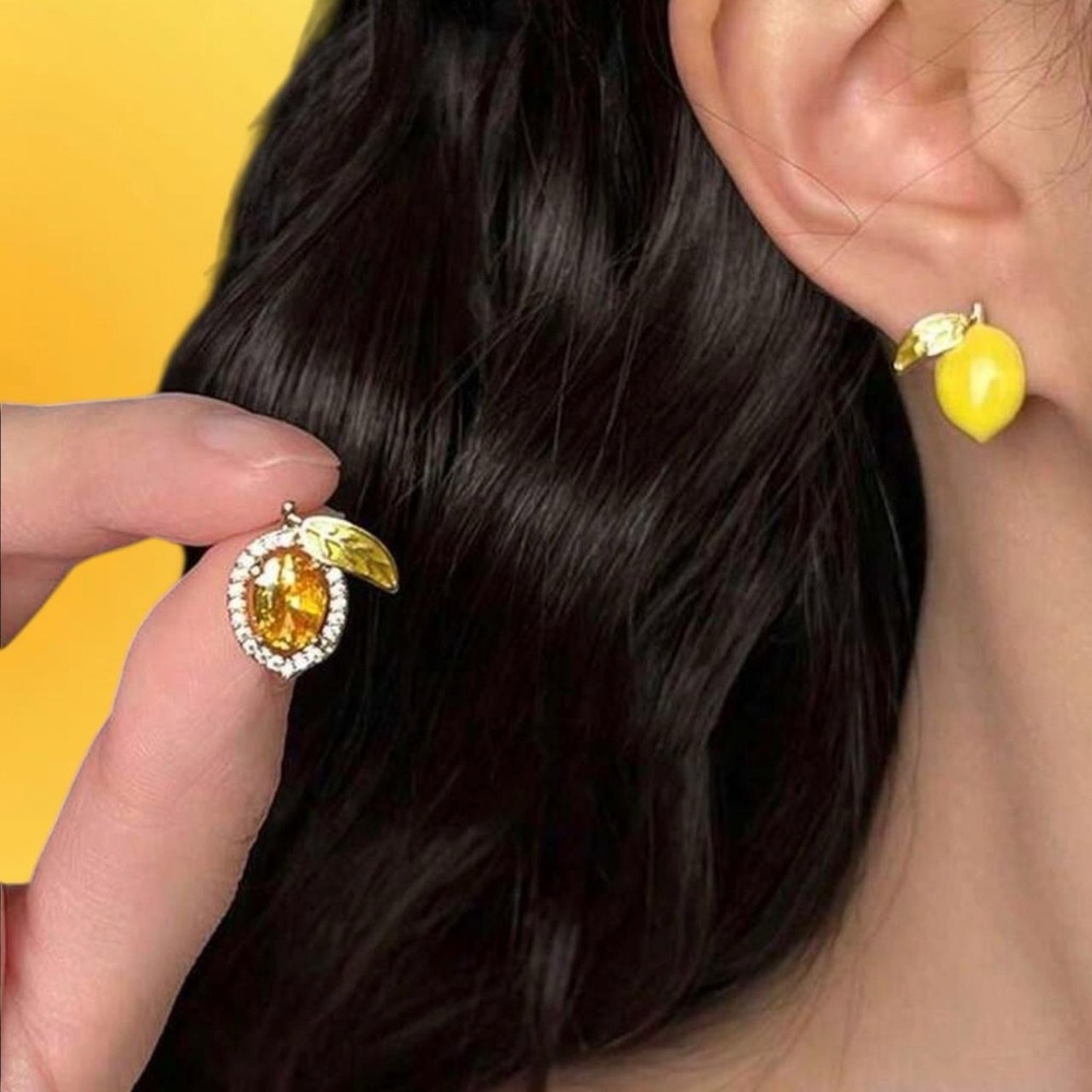 Lemon Drop Stud Earrings - Yellow Gem Leaf Detail